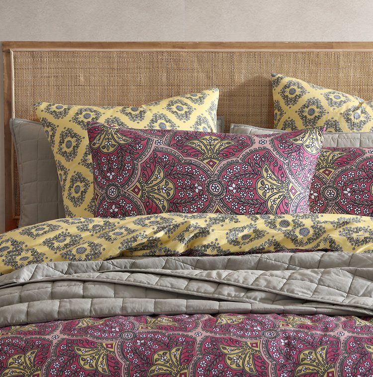 Kanji Quilt Cover Set